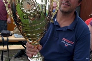 Víťazný pohár Zemplínskeho kapra,ktorý som mal tú česť už dvakrát dvíhať nad hlavu.