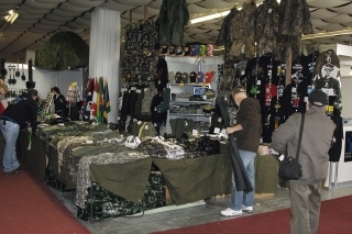 Bohatý sortiment Army shopu.