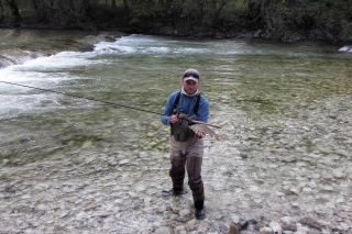 Tenkara lipeň.