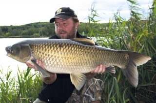 Naše nástrahy chutili aj amurom. Tento mal 12 kg a meral jeden meter.