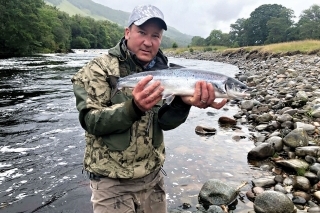 Grilse s hmotnosťou 1,4 – 1,8 kg dal bodku za životnou rybačkou.