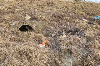 „Maskovaný výpust“.