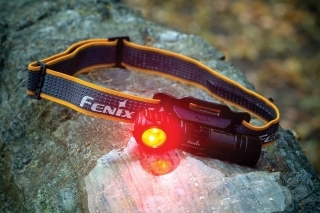 TEST - Dokonalá čelovka FENIX HM61R Amber V2.0