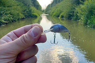 Ultraľahká prívlač na malých potokoch