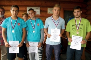 Najlepší pretekári vo vedomostných testoch, zľava: Tomáš Jamborek, Dávid Medvedský, Oliver Krupka a Erik Nedelka.