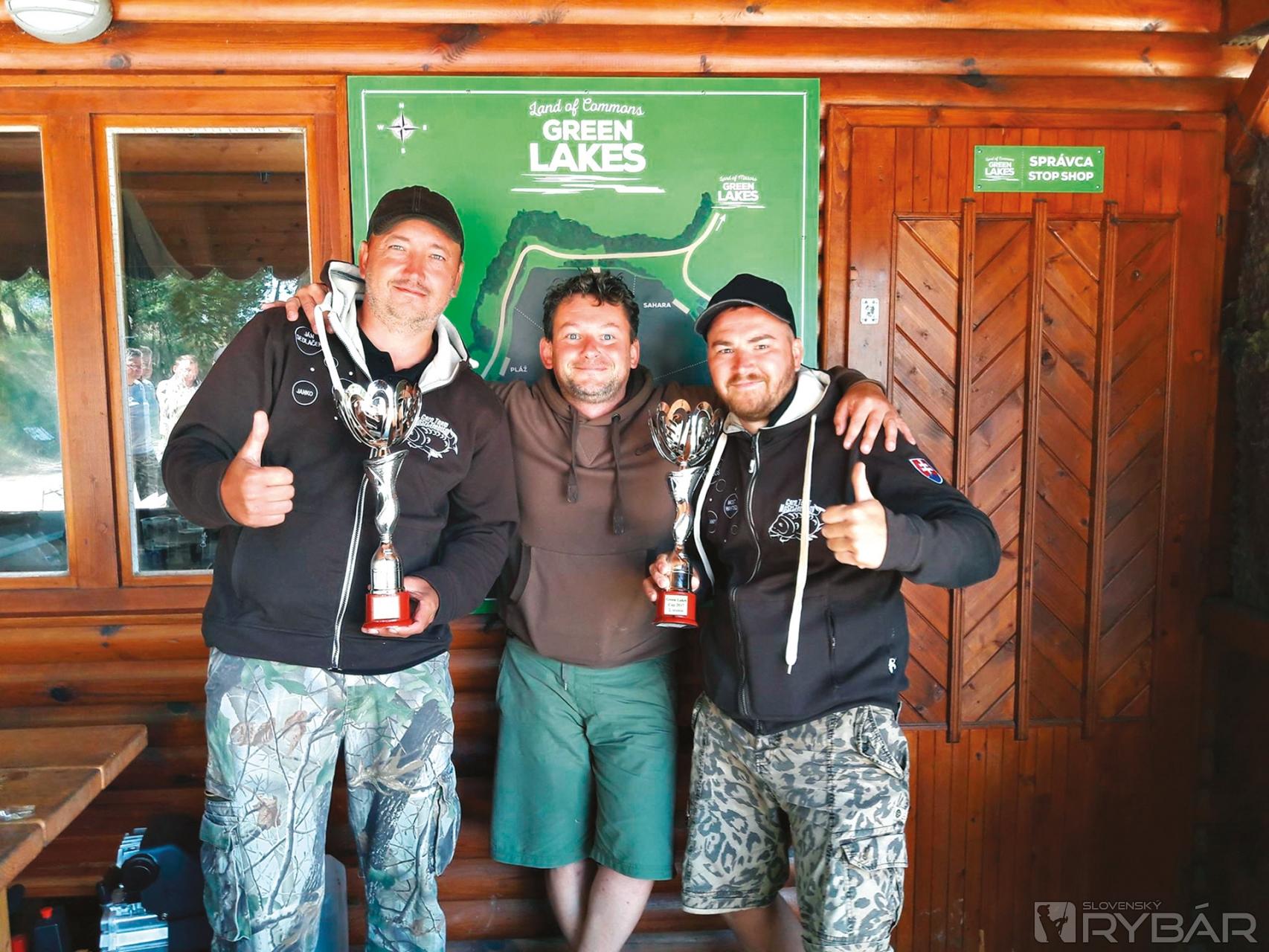 Pamätné foto s majiteľom revíru Green Lakes.