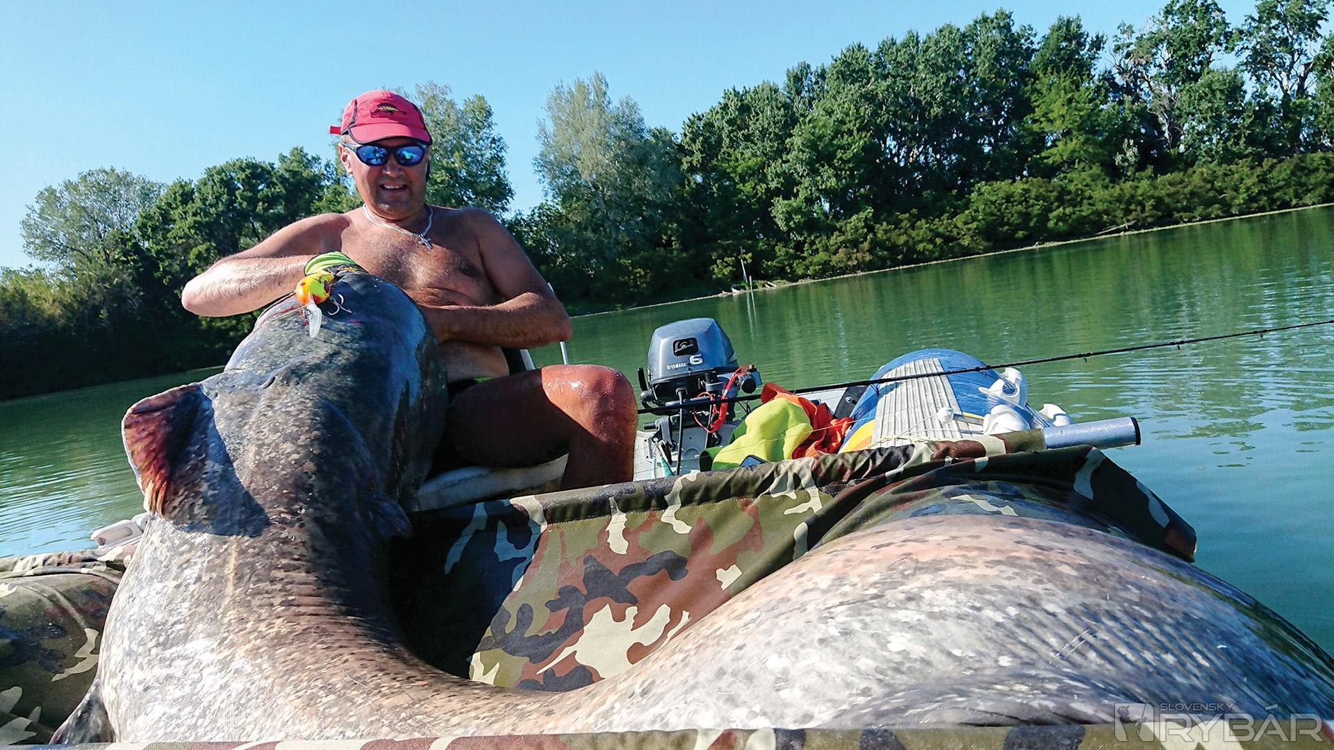 Viac ako 100 kg ťažký sumec ulovený na trolling.