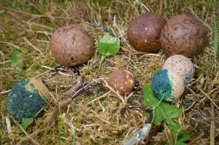 Rôzne priemery boilies Lastia radu Diamond.