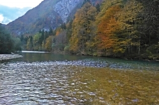Klasické miesto veľkých pstruhov.