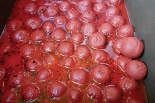 Prirodzenosť nástrah dosiahnem aj dlhším močením vo vode, je to prirodzenejšie a veľká ryba viac dôveruje takýmto guľôčkam Cheops Red bola tá správna voľba na dlhodobé kŕmenie.