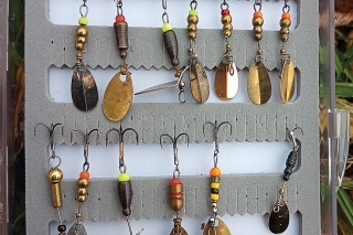 Handmade rotačky najmenších rozmerov určené na súťaže, s letovanými háčikmi, veľkosť aj 000000.