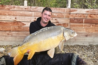 Mirror Carp zo zahraničia, kde som lovil na miniatúrne nástrahy s pomocou PVA vrecúšok bez žiadneho iného kŕmenia.