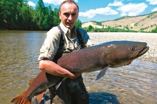 Za takouto rybou sa oplatí cestovať do Mongolska – tajmen 138 cm.
