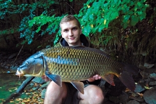 Počas búrky prišiel typický tmavý kapor z ružínskych hlbín.