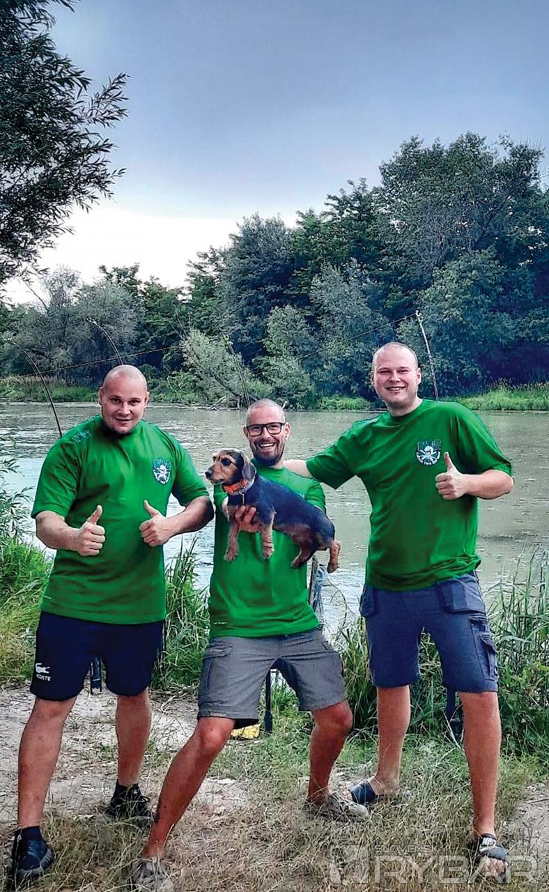 Zladený tím – traja blázni a Lola.