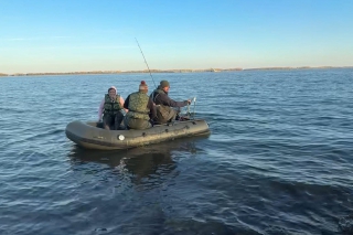 Katyverzum, 16. časť – Po pás v Kráľovej