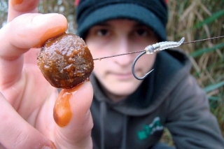 Malý háčik ATS centurion č. 8, mouthsnagger shorty a predipovaná guľôčka Kill Krillu, hmm... ako len budú fungovať?