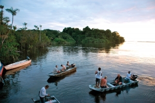 Východ slnka nad Rio Negro.