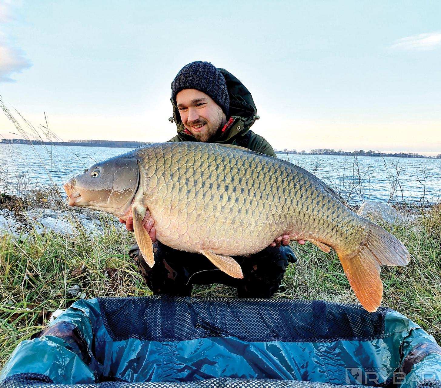 Rýchly záber z decembrovej výpravy a šupináč cez 15 kg.