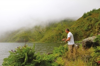Rybárčenie okolo jazera Lagoa do Fogo si užijú všetci milovníci prírody.