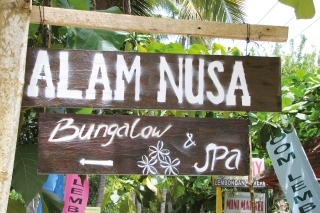 Alam Nusa - výborné ubytovanie 
v nových bungalovoch v Mushroom bay.