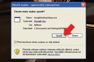 Keď je súbor prevzatý, kliknite na Google Desktop a stlačte „Spustiť súbor“.