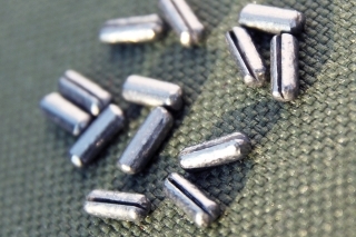 Vyvažovacie „steel“ olovká.