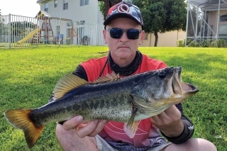 Víťazný black bass. Dal mi veľmi zabrať na jemné náradie.