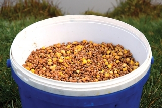 Vysypal som 1 kg partiklového mixu.