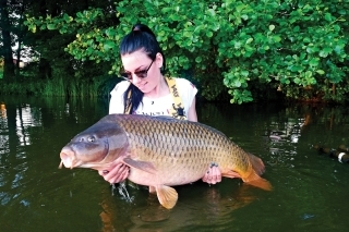 Jazero Katlov a kapor s hmotnosťou 14,8 kg.