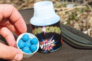 Kaprie bonbóniky - veľkosť 10 mm, výrazná farba a maximálna atraktivita = perfektná vec na rýchle zábery.