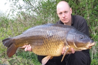 Takmer metrový šupináč chytený pomocou zig-rig 20 cm pod hladinou.