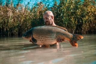 Piate ráno sa Mesovi podarilo chytiť ukážkového šupináča vážiaceho 15,60 kg.
