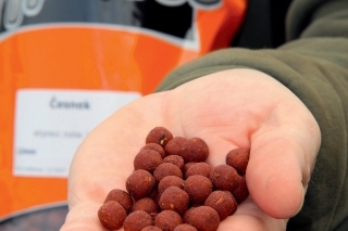 Express boilies Cesnak, s priemerom 12 mm.
