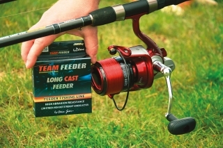 Vlasec Long Cast Feeder mi umožňuje poriadne dlhé nahodenia.