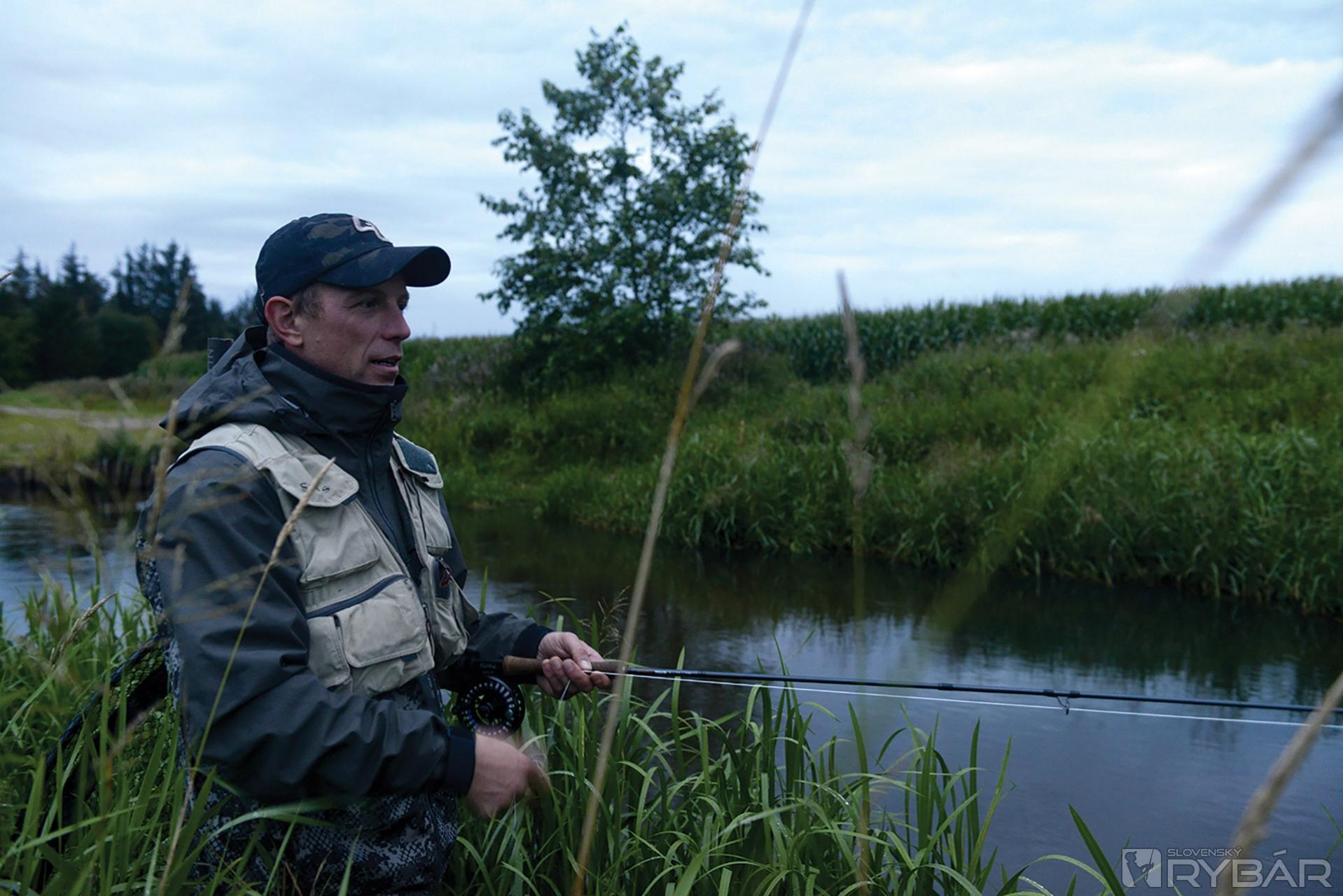 Kenneth Nielsen je jedným z miestnych expertov na rieku. S viac ako 50 vychádzkami ročne získal bohaté skúsenosti.