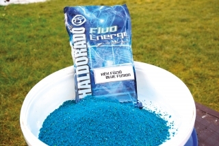 Krmivo Blue Fusion zanecháva vo vode výrazný zákal, je skvelé na prechytávaných vodách, aj v studenej vode.