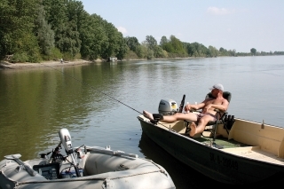 Lov na feeder v aprílových horúčavách.