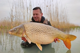 Dokonalé balatonské torpédo.