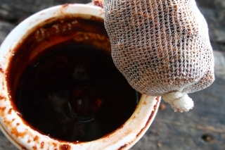 Môžeme ešte zatraktívniť a namočiť do red fire liquid food.