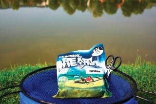 Krmivo Ready Method je navlhčené a atraktívne priamo z vrecúška.