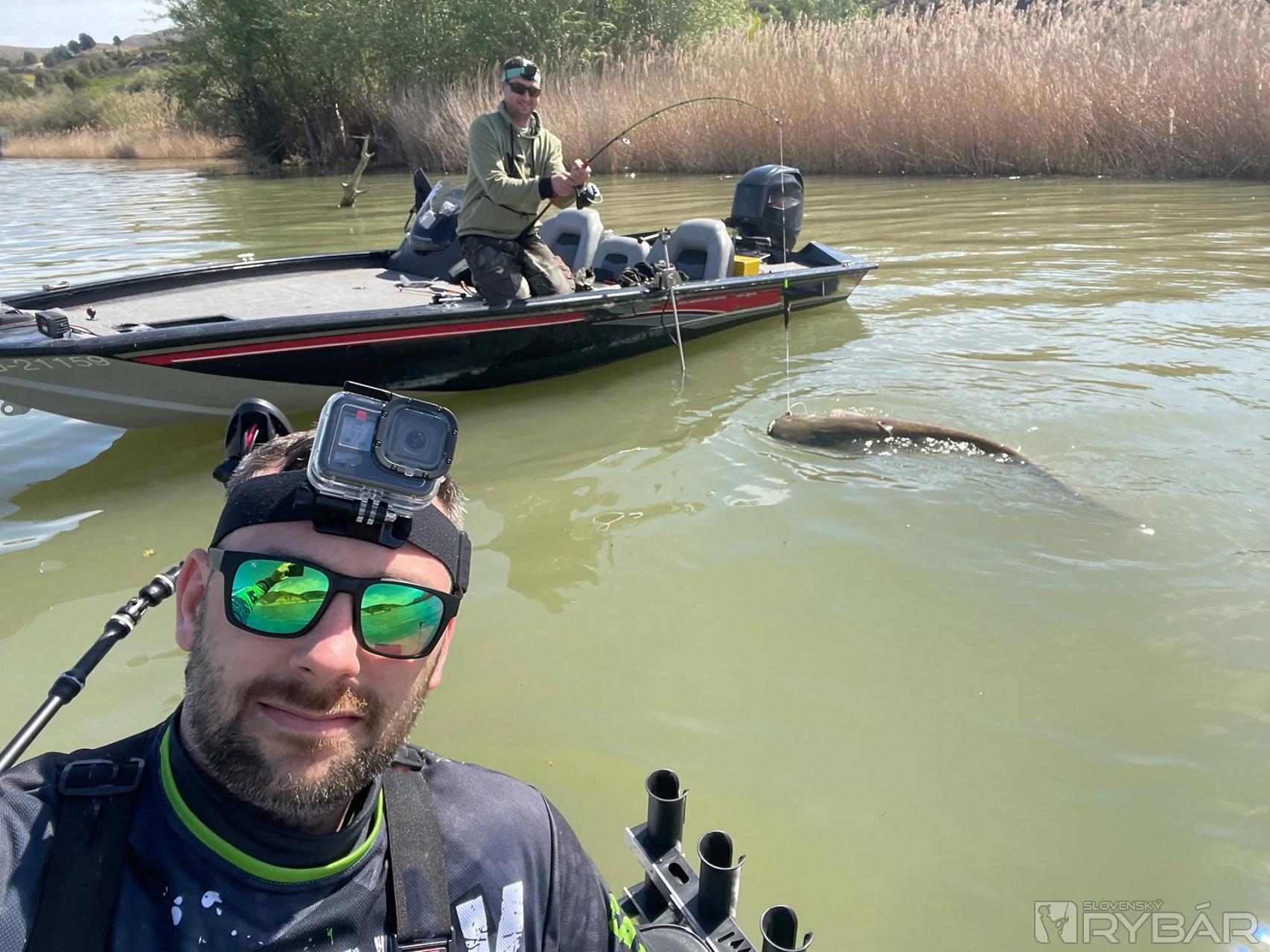 Úspešná zdolávačka prvého fúzača našej výpravy na Rio Ebro.