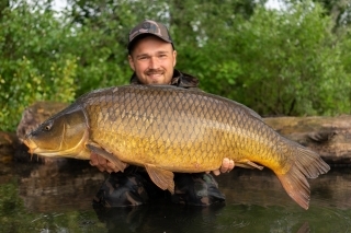 Šupináč s hmotnosťou 16 kg, ktorý neodolal boilies radu C2 (Fresh Crayfish).