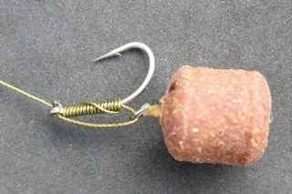 11    Nástraha (Hook Baits) pripevnená k háčiku.