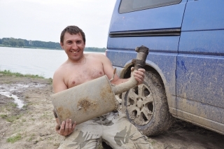 Tento „úlovok“ síce nebol bodovaný, ale Rafan sa s ním napriek tomu chcel odfotiť. Asi aj preto, že to nebolo jeho auto...