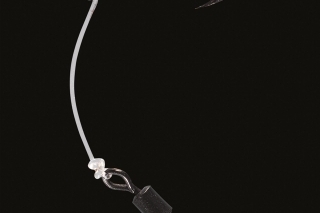 2. Krátke hotové Short Chod Rig nadväzce sú vhodné predovšetkým na tvorbu montáží Hinged Chod Rig a to v kombinácii buď s fluorokarbónom, alebo ako v tomto prípade so stuženou šnúrkou.