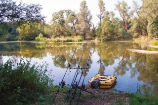Nafukovacia loď je veľmi vítaným vybavením.
