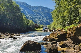 Začiatok splavu v kaňone.