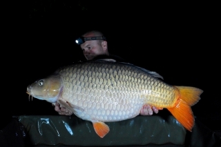 Mohutný 24,55 kg kapor.